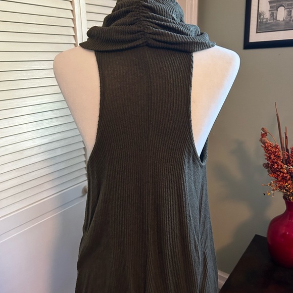 Sweater dress, razor back, with matching cardigan. Olive tones. No tags. - Picture 3 of 7